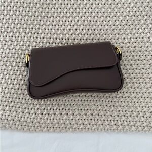 Elegant Brown Shoulder Bag